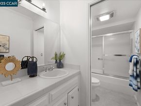 1256 Skycrest Dr 6, Walnut Creek CA 94595