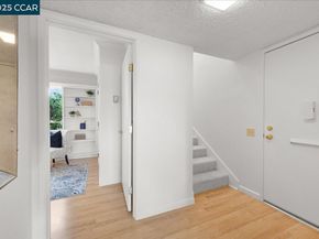1256 Skycrest Dr 6, Walnut Creek CA 94595