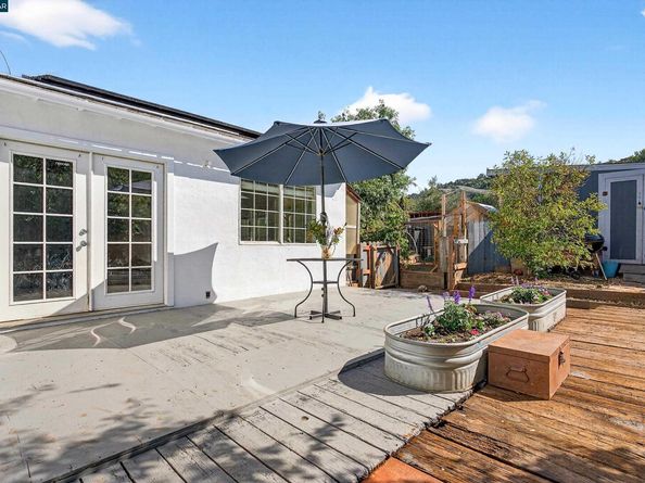 2312 Granada Ct, Pinole CA 94564