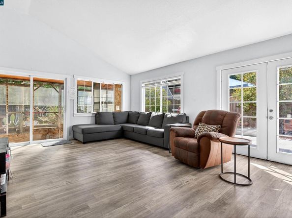 2312 Granada Ct, Pinole CA 94564