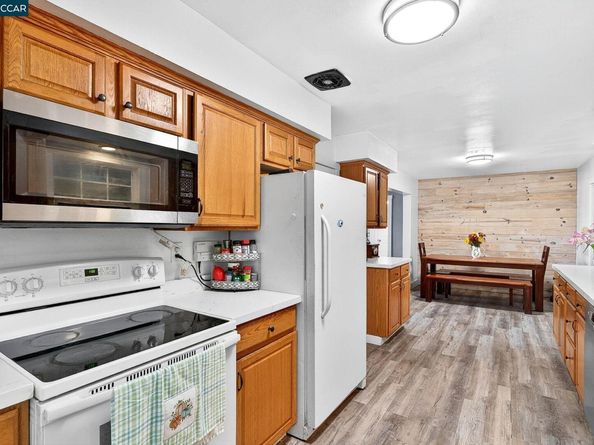 2312 Granada Ct, Pinole CA 94564