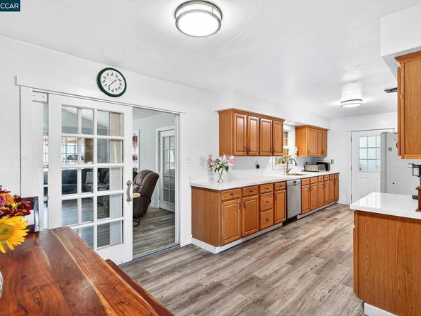 2312 Granada Ct, Pinole CA 94564