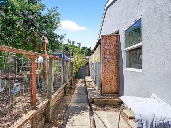 2312 Granada Ct, Pinole CA 94564