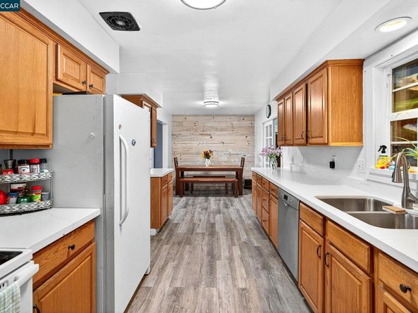 2312 Granada Ct, Pinole CA 94564