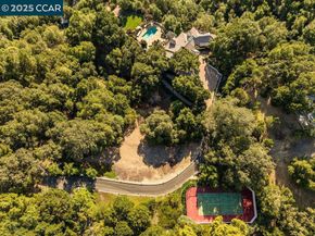 1177 Estates Dr, Lafayette CA 94549