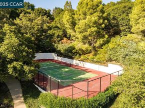1177 Estates Dr, Lafayette CA 94549