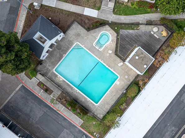 2742 East Ct, Richmond CA 94806