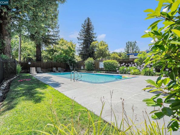 652 Hartley Dr, Danville CA 94526