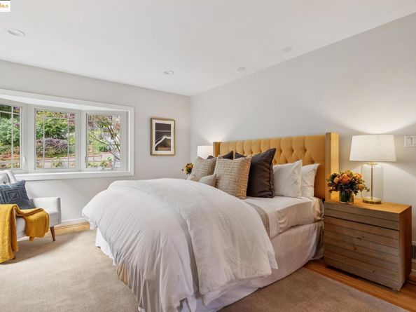 1297 Sunnyhills Rd, Oakland CA 94610