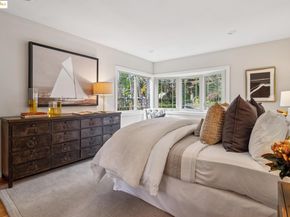 1297 Sunnyhills Rd, Oakland CA 94610