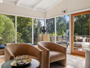 1297 Sunnyhills Rd, Oakland CA 94610