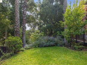 1297 Sunnyhills Rd, Oakland CA 94610