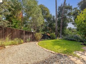 1297 Sunnyhills Rd, Oakland CA 94610