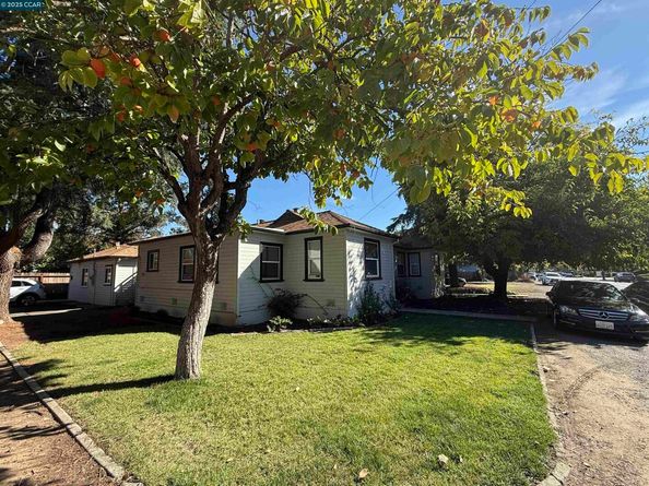 1848 Parkside Dr, Concord CA 94519