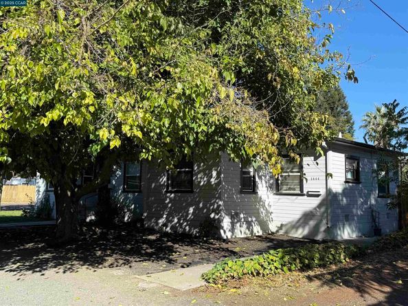 1848 Parkside Dr, Concord CA 94519