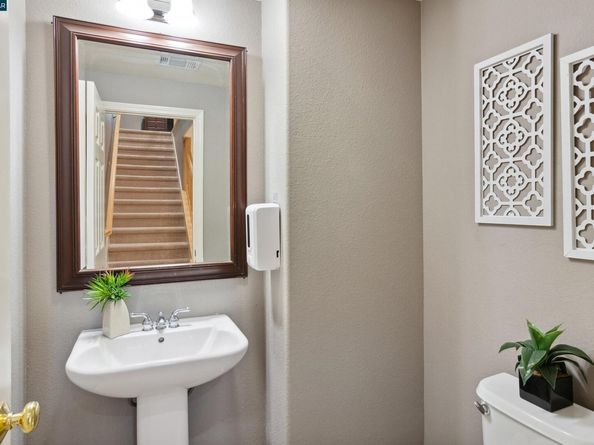2073 Watermill Rd, San Ramon CA 94582