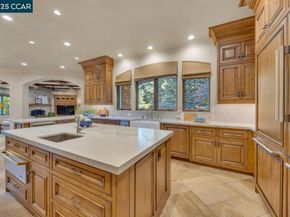 104 Muir Ln, Alamo CA 94507