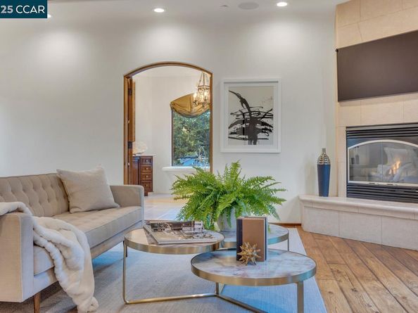 104 Muir Ln, Alamo CA 94507