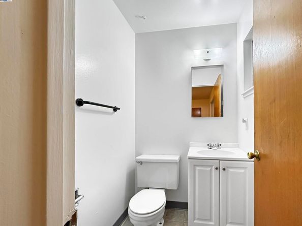 821 Coburn Ct, San Leandro CA 94578