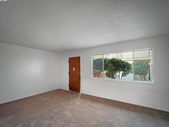 821 Coburn Ct, San Leandro CA 94578