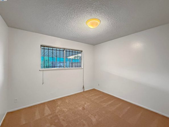 821 Coburn Ct, San Leandro CA 94578