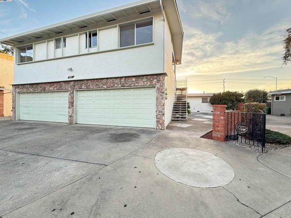 821 Coburn Ct, San Leandro CA 94578