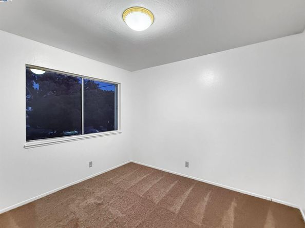 821 Coburn Ct, San Leandro CA 94578