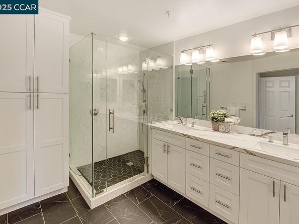 5213 Terra Granada Dr 2B, Walnut Creek CA 94595