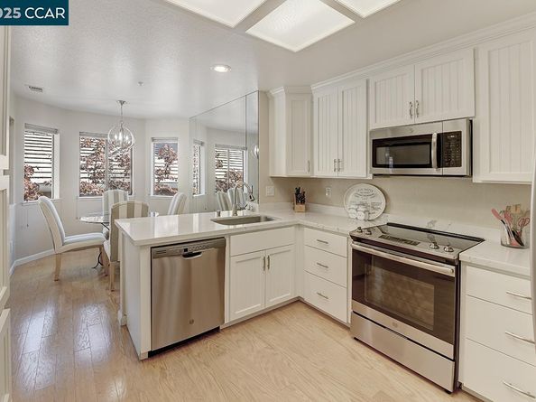 5213 Terra Granada Dr 2B, Walnut Creek CA 94595