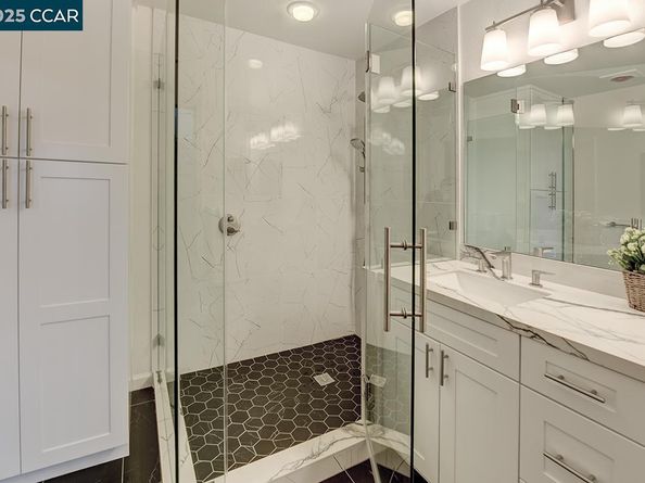 5213 Terra Granada Dr 2B, Walnut Creek CA 94595