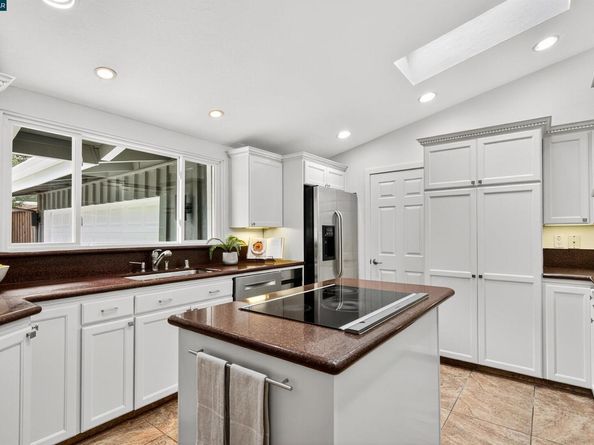 853 Revere Rd, Lafayette CA 94549