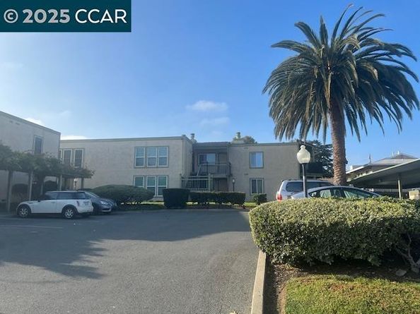 1851 Harrison St 15, Concord CA 94520