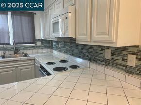 1851 Harrison St 15, Concord CA 94520