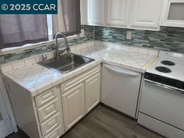 1851 Harrison St 15, Concord CA 94520