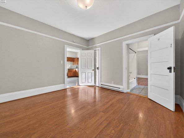 1922 Woolsey St, Berkeley CA 94703