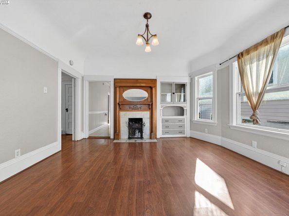 1922 Woolsey St, Berkeley CA 94703