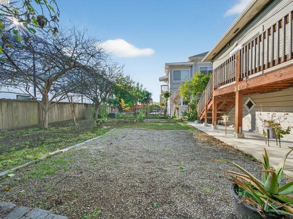 1922 Woolsey St, Berkeley CA 94703