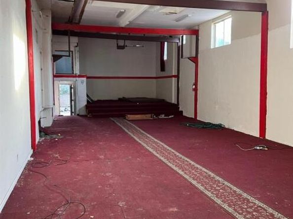 5609 Foothill Blvd, Oakland CA 94605