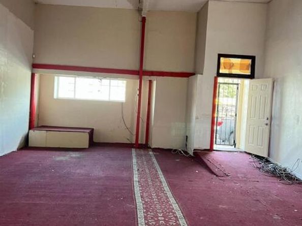 5609 Foothill Blvd, Oakland CA 94605