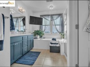 6020 Old Quarry Loop, Oakland CA 94605