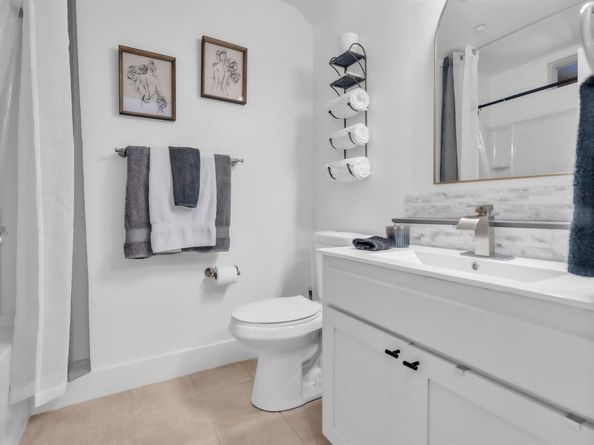 6020 Old Quarry Loop, Oakland CA 94605