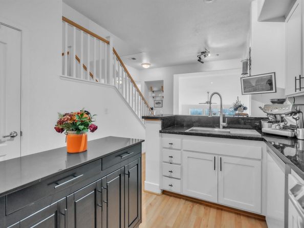 6020 Old Quarry Loop, Oakland CA 94605