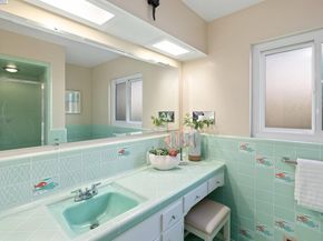 2567 Humboldt, San Leandro CA 94577