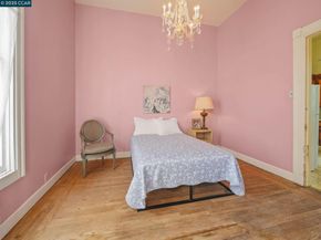 2154 Encinal Ave, Alameda CA 94501