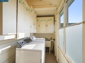 2154 Encinal Ave, Alameda CA 94501