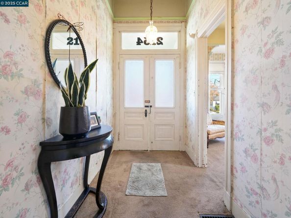 2154 Encinal Ave, Alameda CA 94501