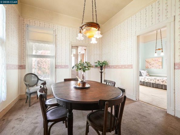 2154 Encinal Ave, Alameda CA 94501