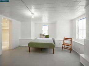 2154 Encinal Ave, Alameda CA 94501