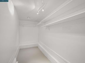 2154 Encinal Ave, Alameda CA 94501