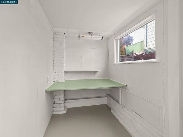 2154 Encinal Ave, Alameda CA 94501